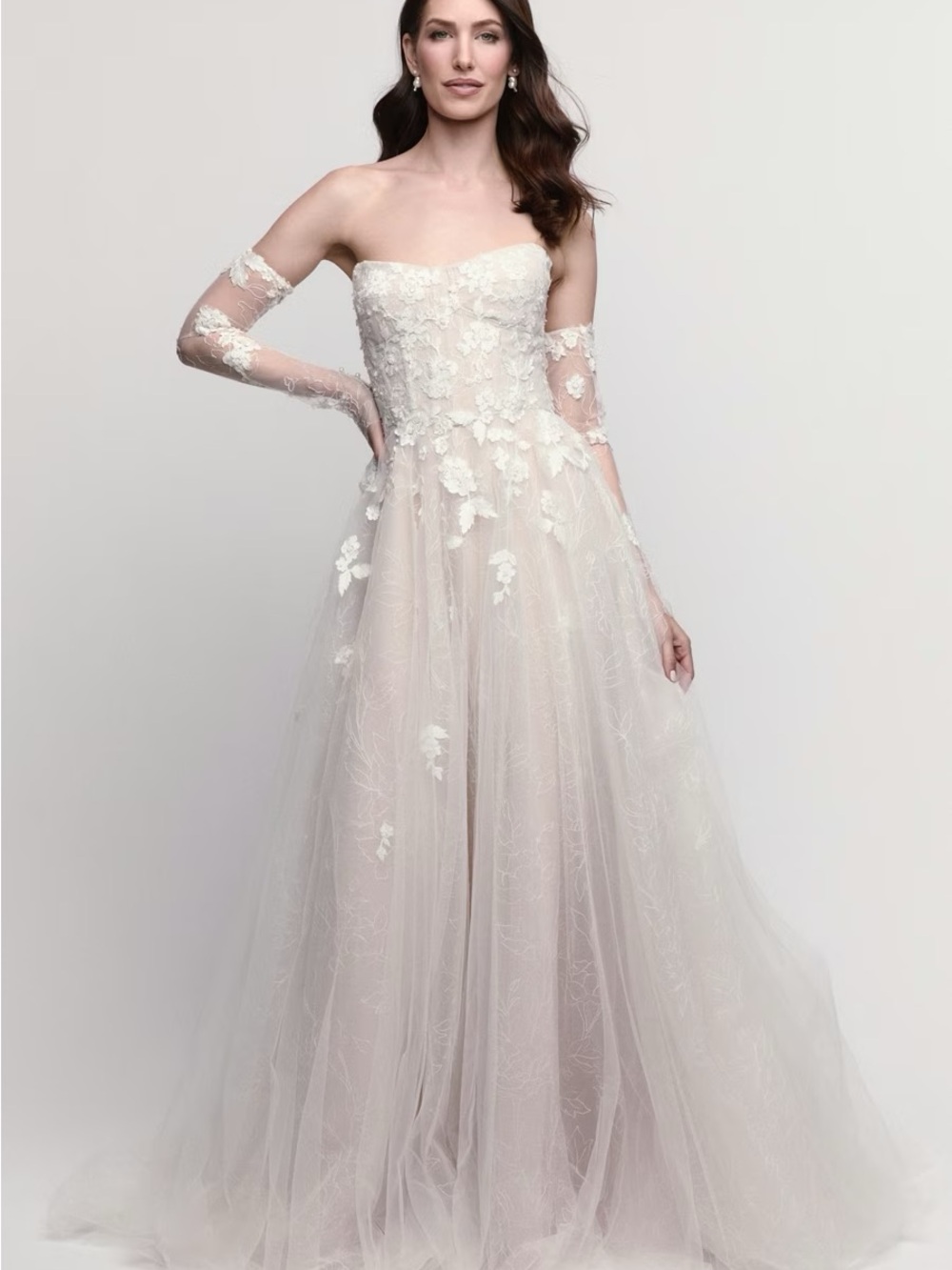 Verbena by Locket, with sleeves